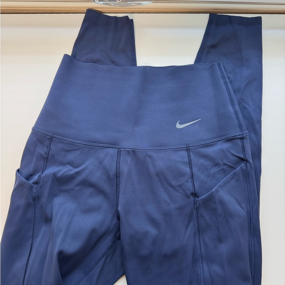 Nike Women's Navy Workout Leggings